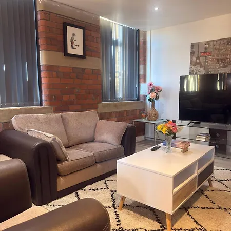 Winter Stays, Pool, Wi-fi, Parking, 3double Beds *