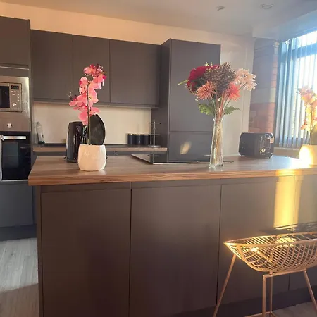 Winter Stays, Pool, Wi-fi, Parking, 3double Beds *