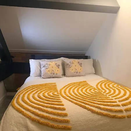 Winter Stays, Pool, Wi-fi, Parking, 3double Beds * Bradford (West Yorkshire)